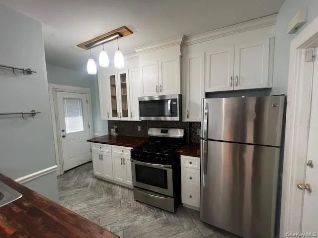 $2,500 | 22 Stephenson Boulevard, New Rochelle, NY 10801