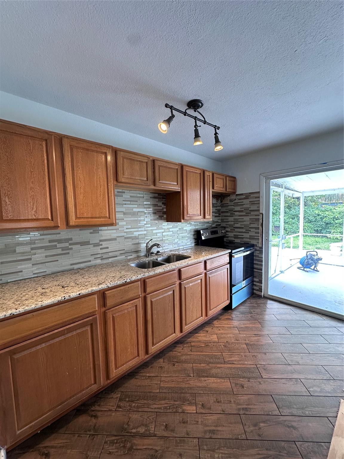 1020 Cherry Road West Palm Beach, FL 33409 - Photo 4 of 11 Photo 4