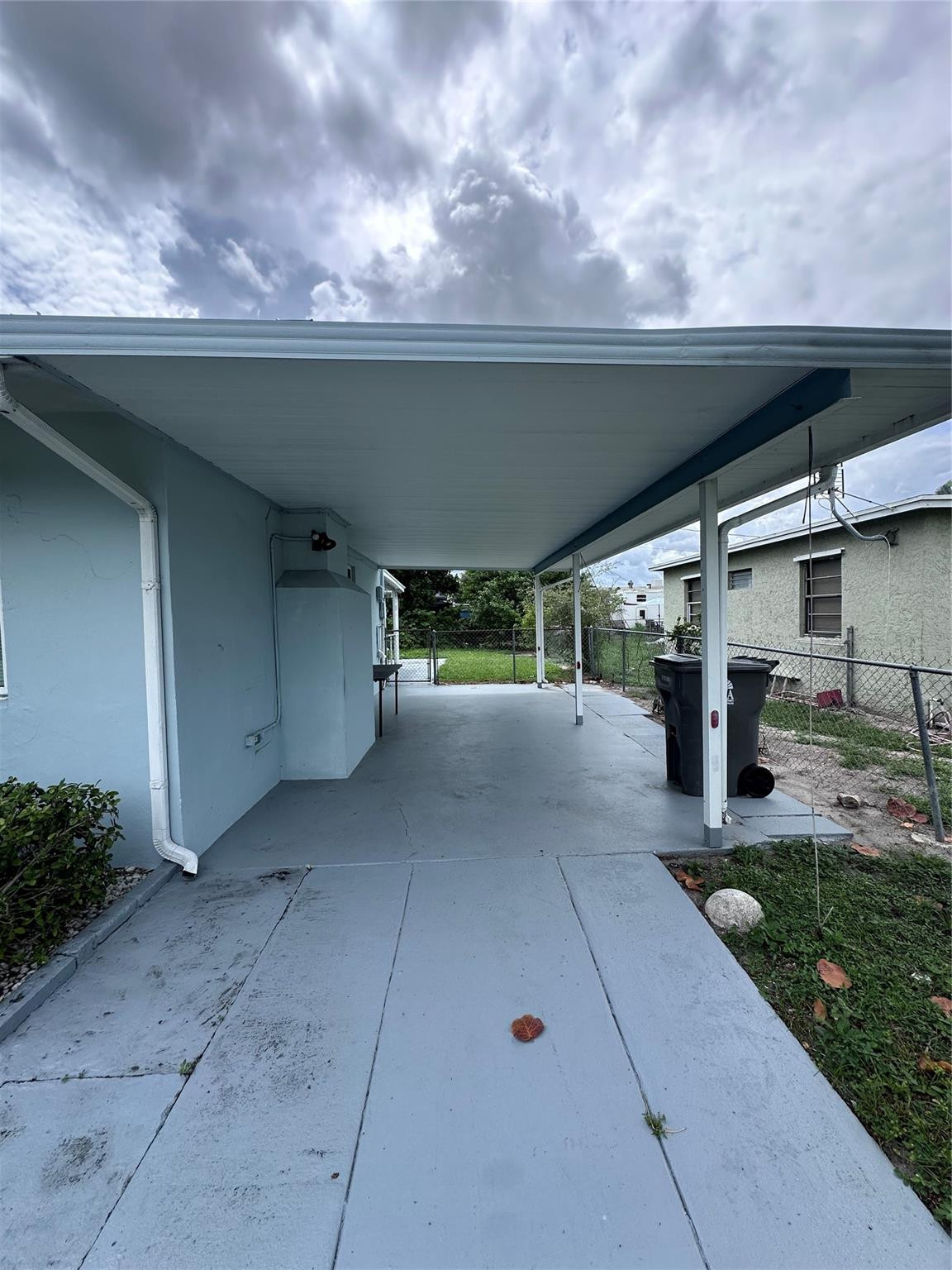 1020 Cherry Road West Palm Beach, FL 33409 - Photo 8 of 11 Photo 8