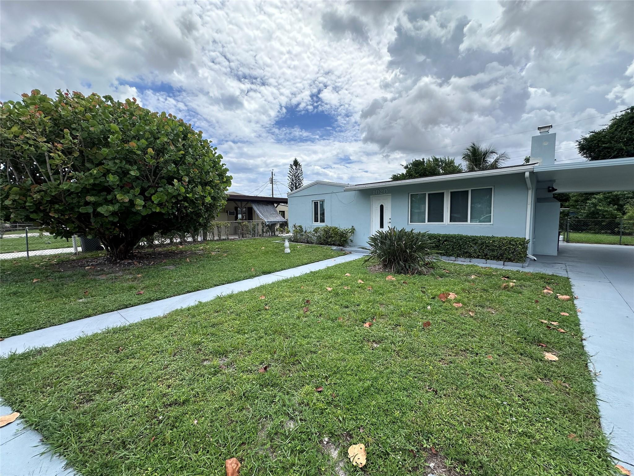1020 Cherry Road West Palm Beach, FL 33409 - Photo 10 of 11 Photo 10