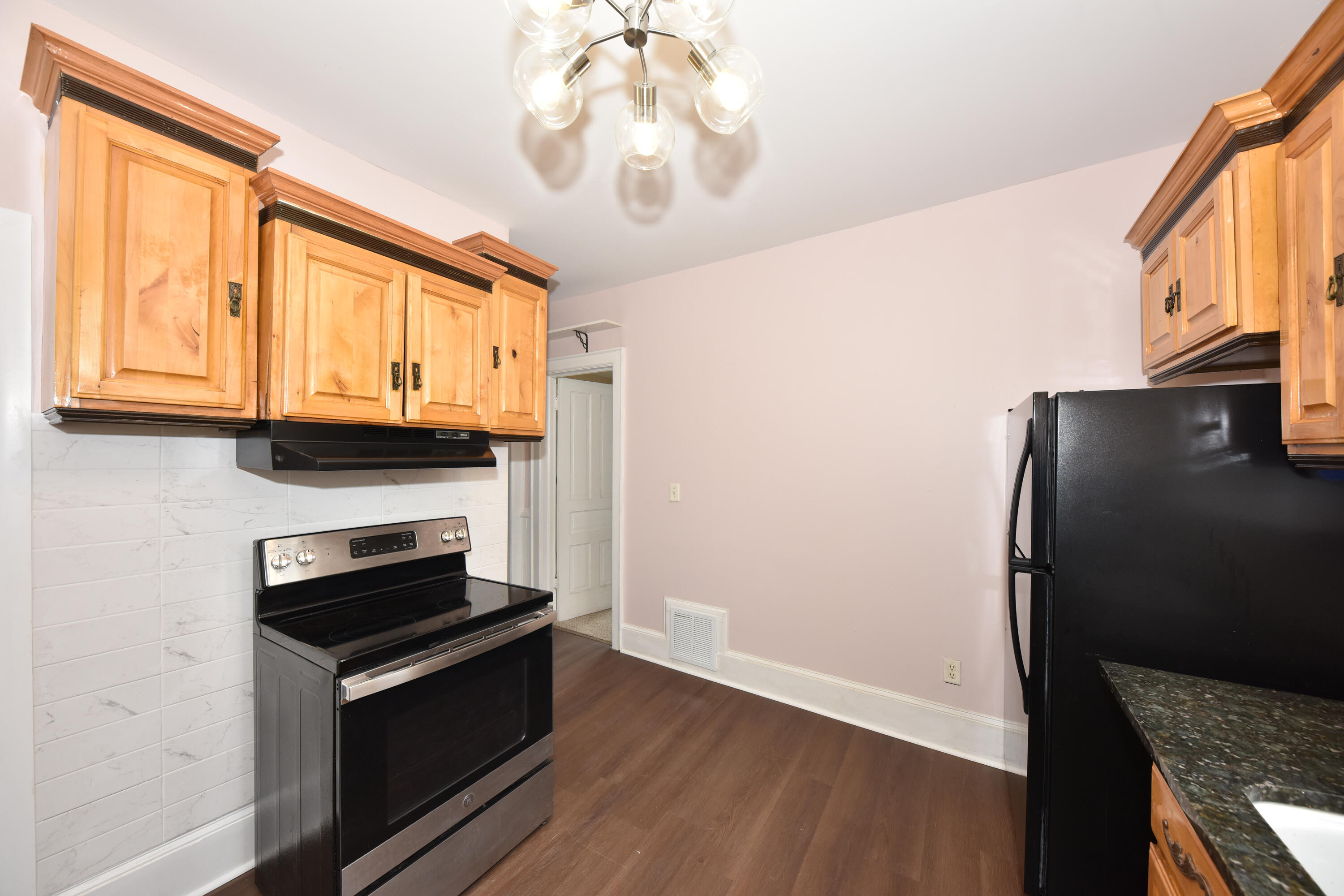 1238 North 33rd Street Milwaukee, WI 53208 - Photo 16 of 32 Room to Add Workspaces
