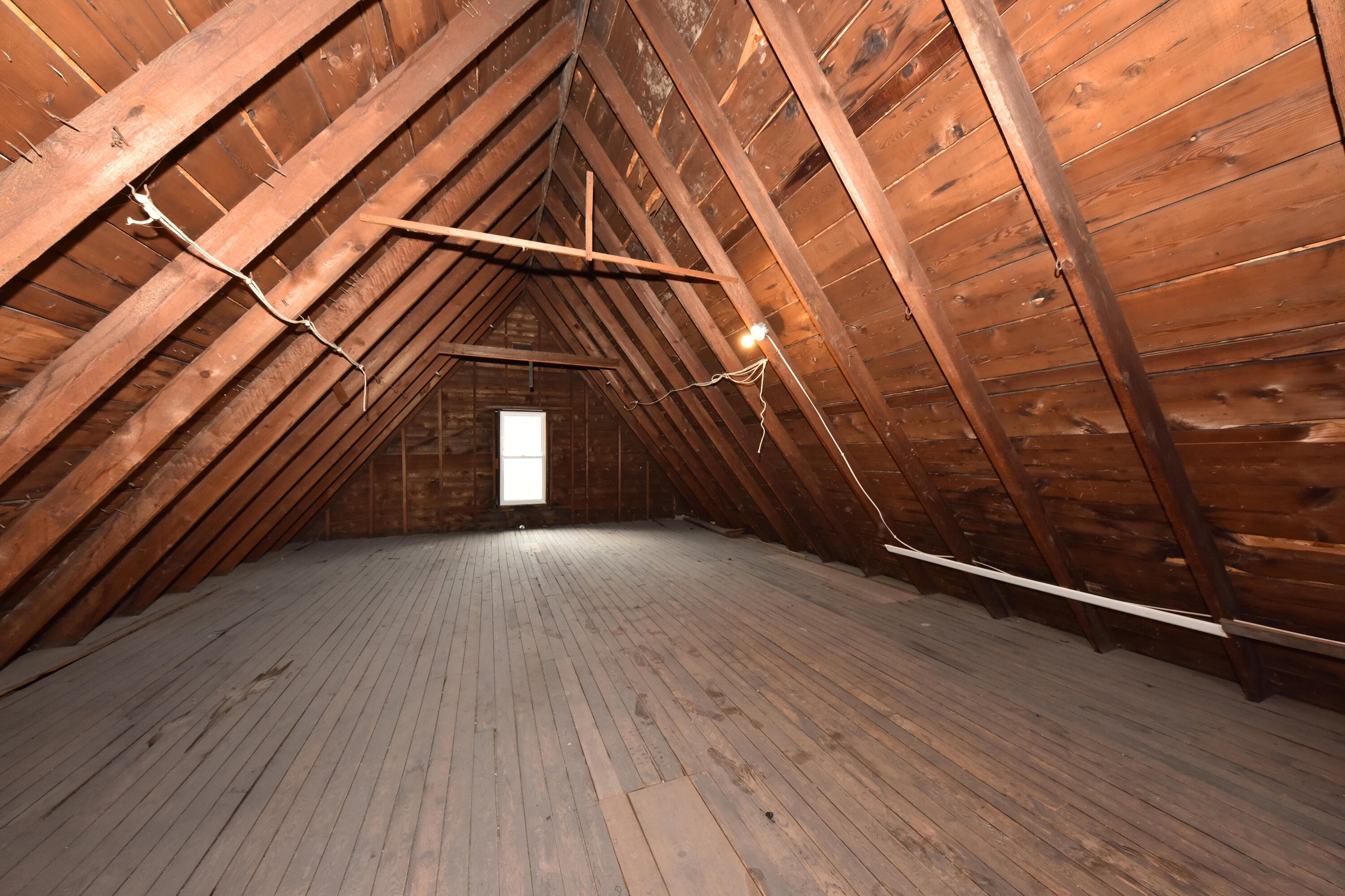 1238 North 33rd Street Milwaukee, WI 53208 - Photo 28 of 32 Attic Space