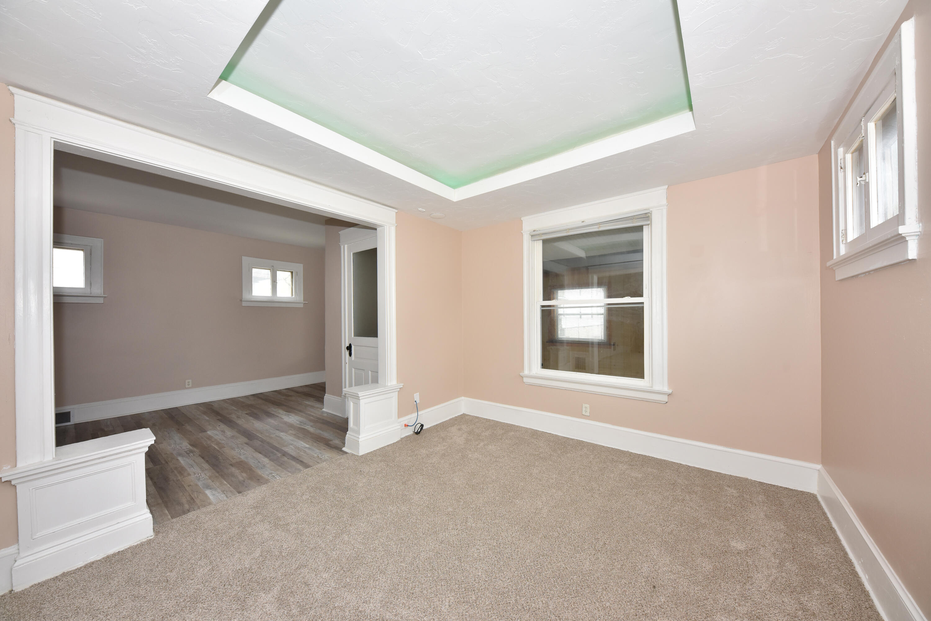 1238 North 33rd Street Milwaukee, WI 53208 - Photo 7 of 32 Living Room