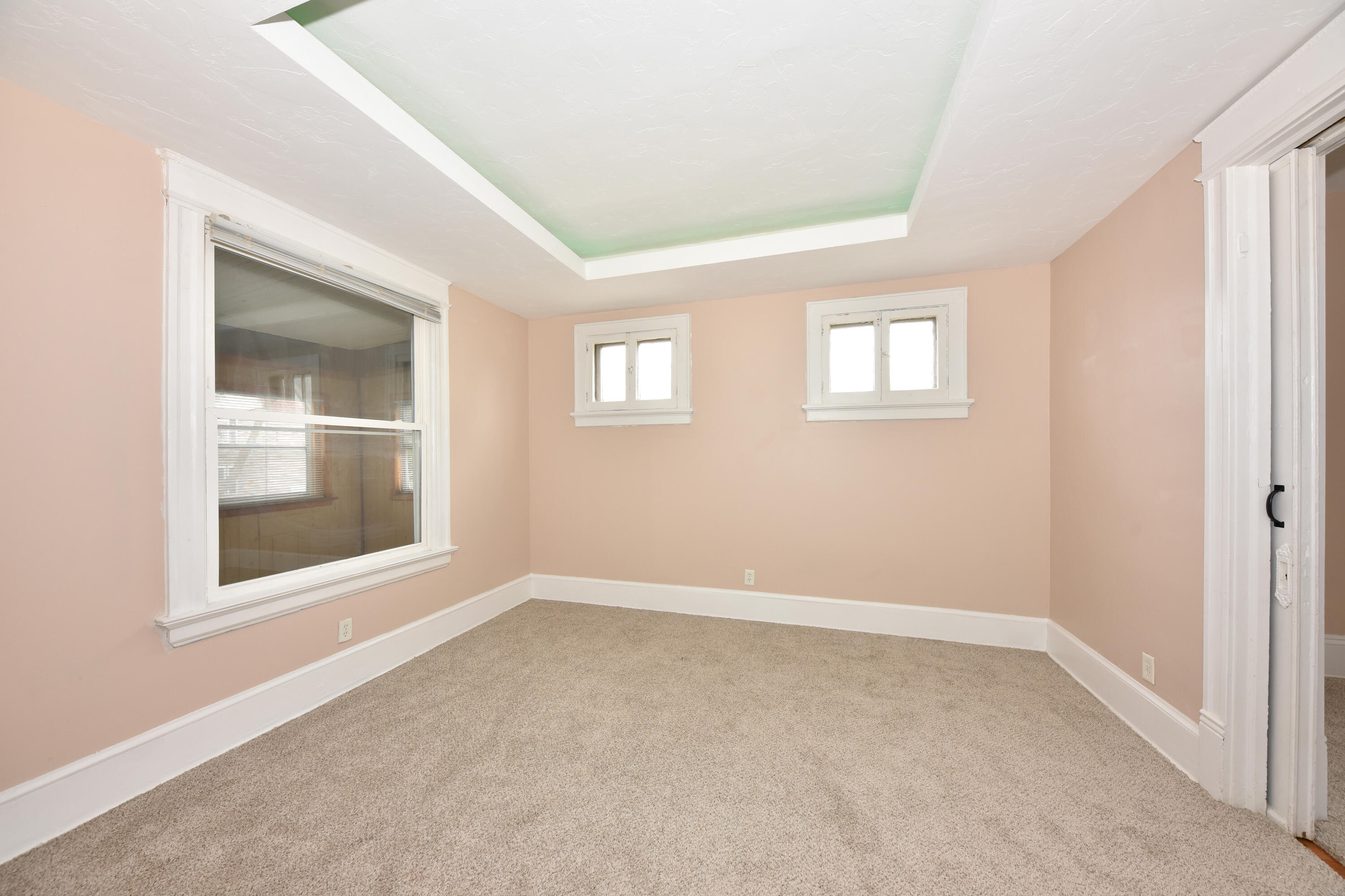 1238 North 33rd Street Milwaukee, WI 53208 - Photo 8 of 32 New Carpet