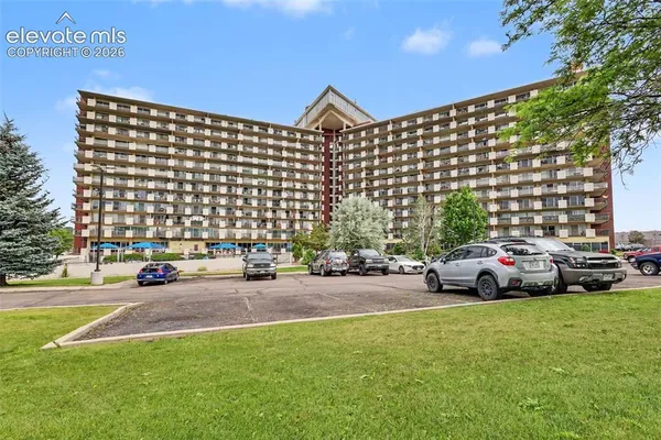 $140,000 | 411 Lakewood Circle, Unit A906, Colorado Springs, CO 80910
