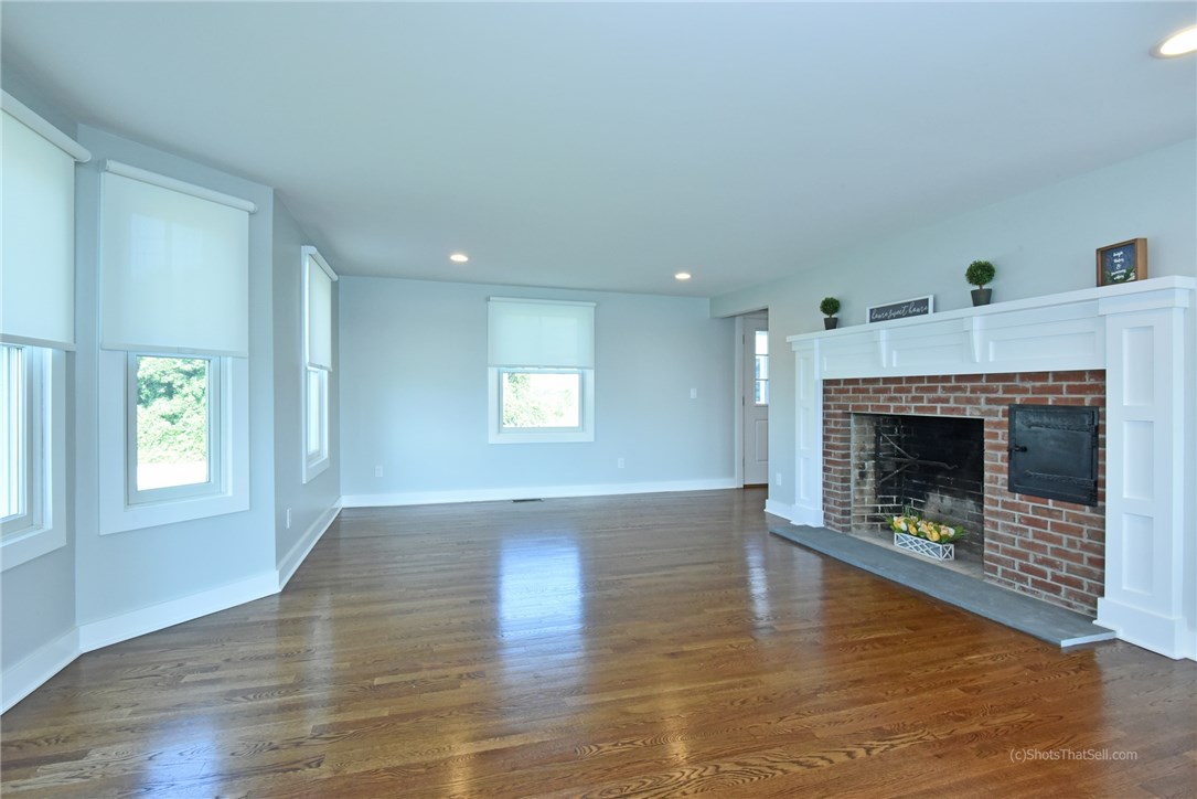 298 Colonel John Gardner Road Narragansett, RI 02882 - Photo 17 of 32