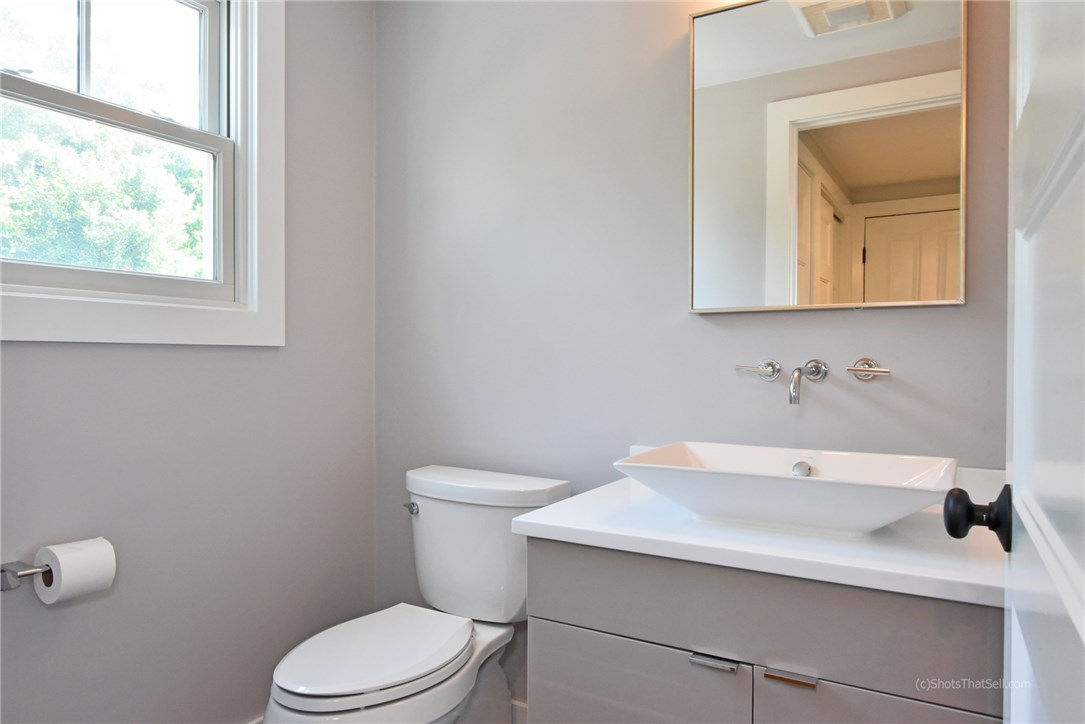 298 Colonel John Gardner Road Narragansett, RI 02882 - Photo 27 of 32