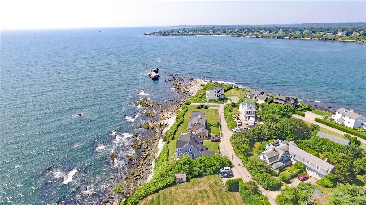 298 Colonel John Gardner Road Narragansett, RI 02882 - Photo 3 of 32