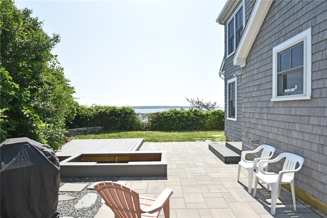 298 Colonel John Gardner Road Narragansett, RI 02882 - Photo 31 of 32