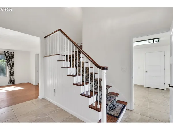 $630,000 | 2412 Dalton Drive, Eugene, OR 97404