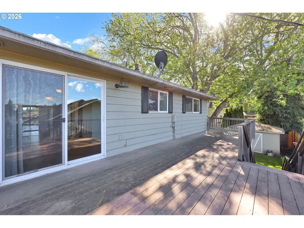 $630,000 | 2412 Dalton Drive, Eugene, OR 97404