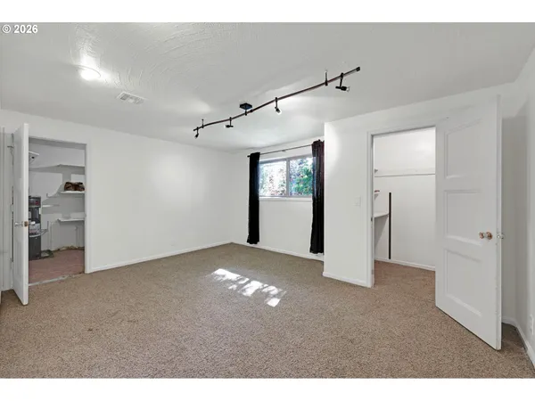 $630,000 | 2412 Dalton Drive, Eugene, OR 97404