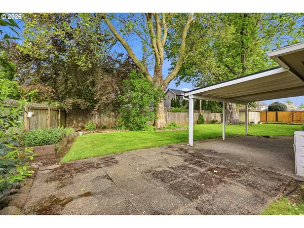 $630,000 | 2412 Dalton Drive, Eugene, OR 97404