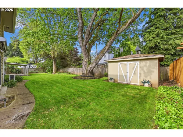 $630,000 | 2412 Dalton Drive, Eugene, OR 97404