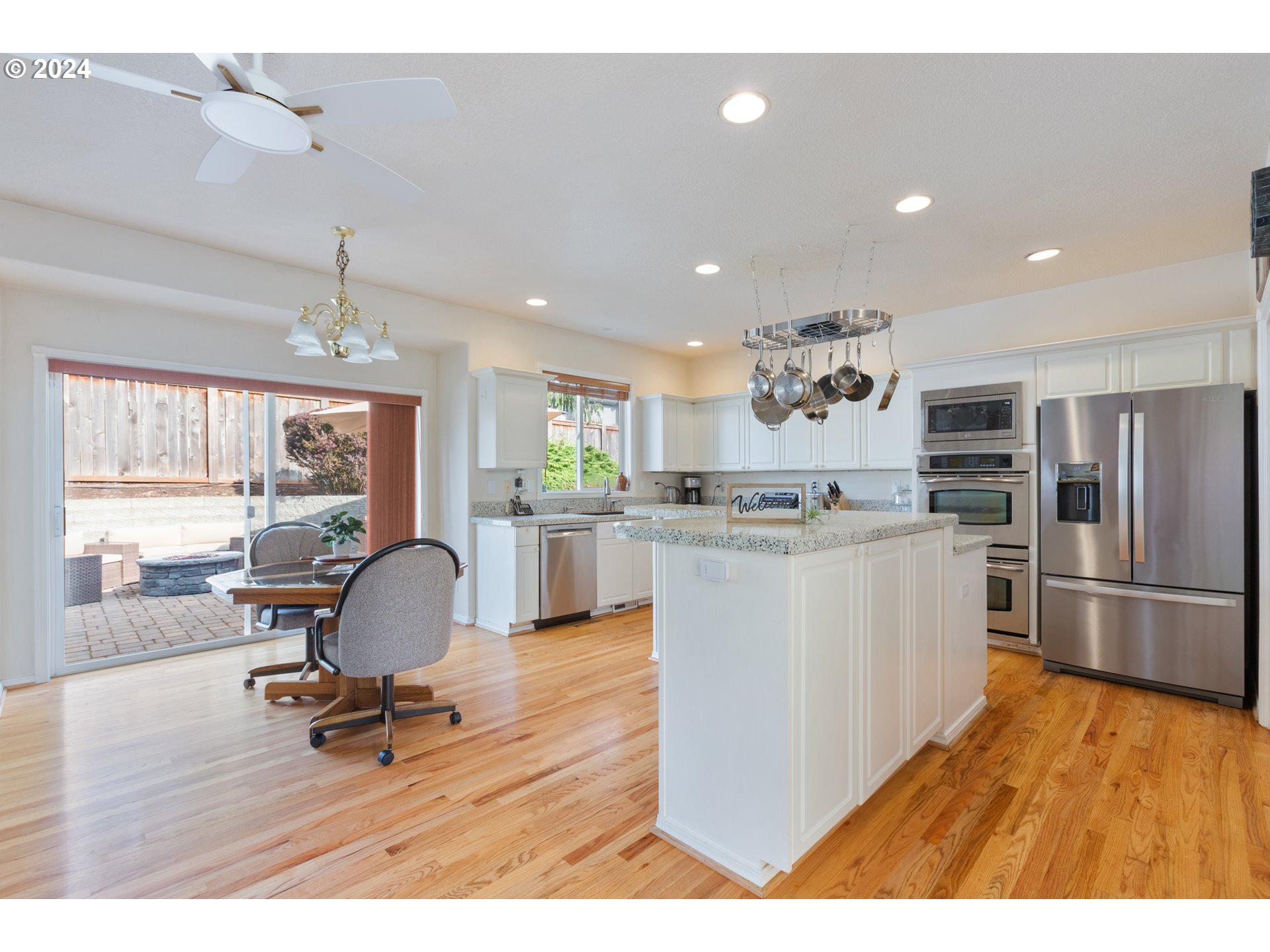 28962 Southwest Meadows Loop Wilsonville, OR 97070 - Photo 13 of 30 Gallery Image 13
