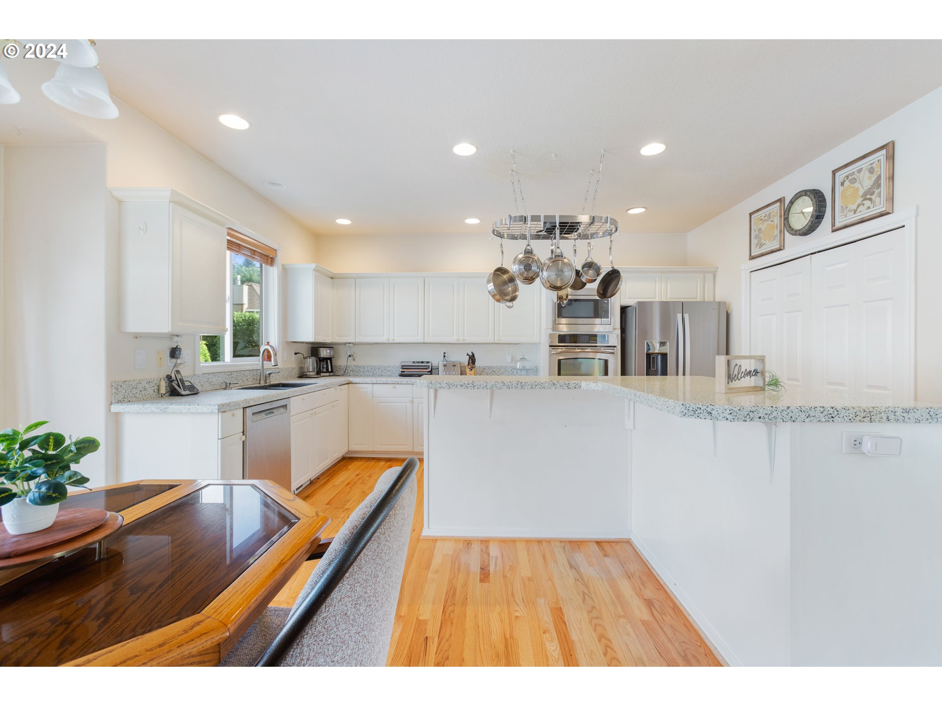 28962 Southwest Meadows Loop Wilsonville, OR 97070 - Photo 14 of 30 Gallery Image 14