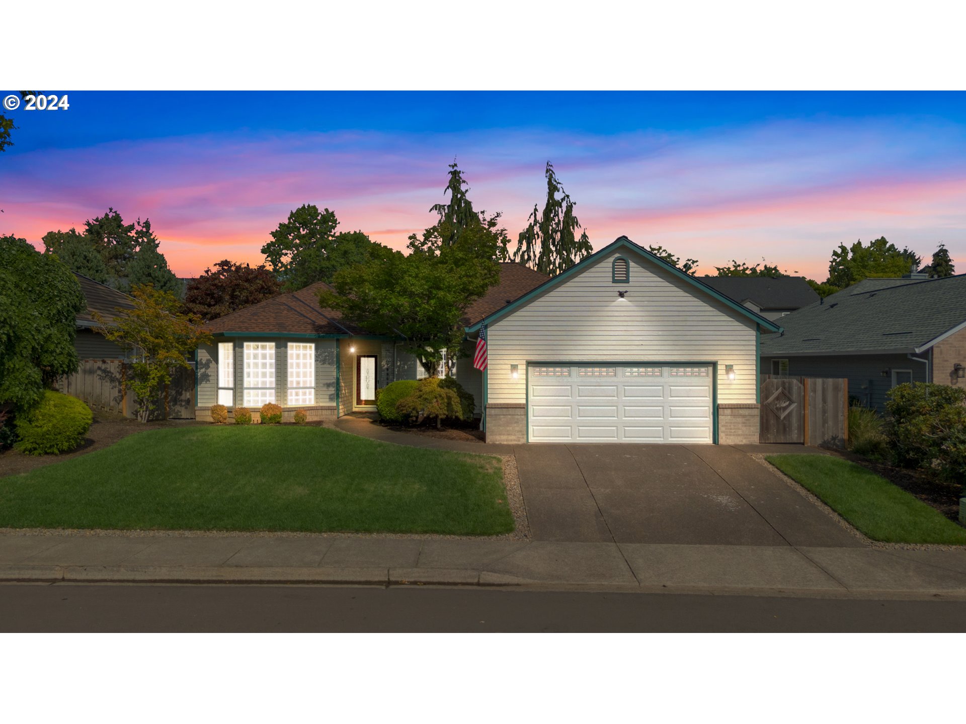 28962 Southwest Meadows Loop Wilsonville, OR 97070 - Photo 2 of 30 Gallery Image 2