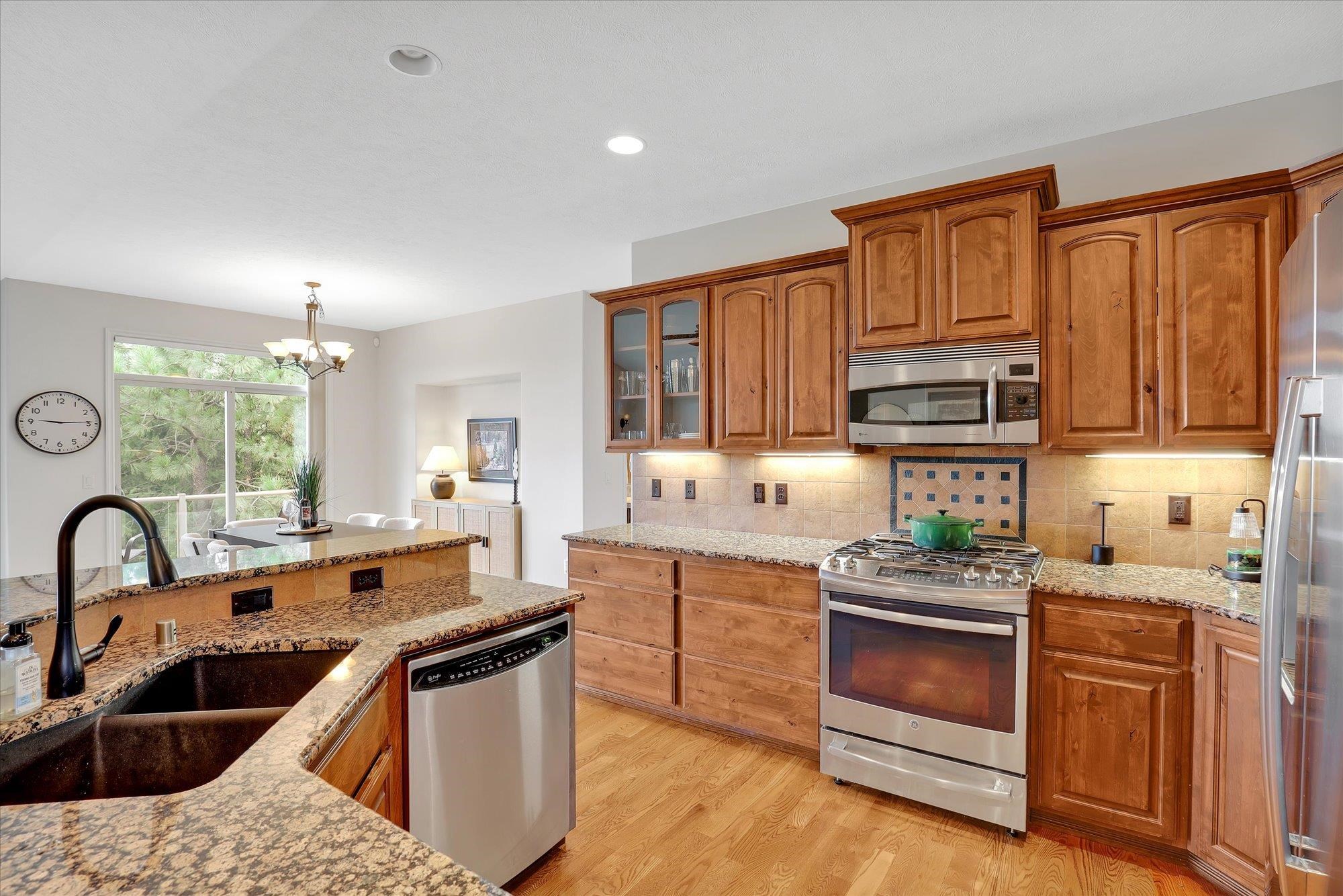 813 East Wandermere Estates Lane Spokane, WA 99208 - Photo 15 of 45