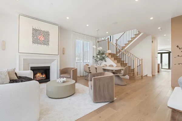 $2,399,000 | 1879 North Hoyne Avenue, Chicago, IL 60647
