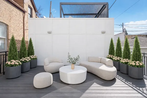 $2,399,000 | 1879 North Hoyne Avenue, Chicago, IL 60647