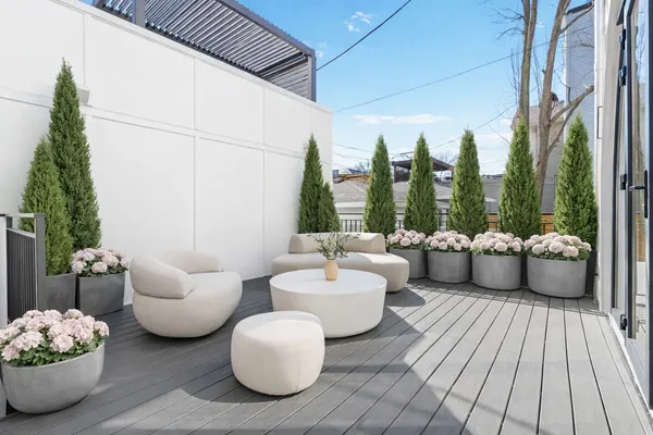 $2,399,000 | 1879 North Hoyne Avenue, Chicago, IL 60647