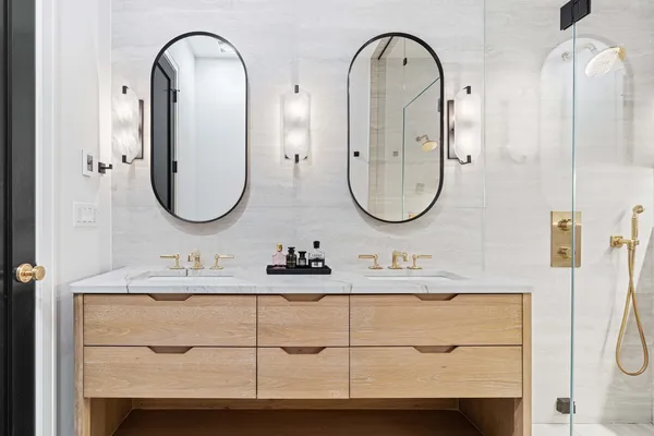 $2,399,000 | 1879 North Hoyne Avenue, Chicago, IL 60647