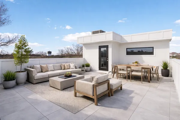 $2,399,000 | 1879 North Hoyne Avenue, Chicago, IL 60647