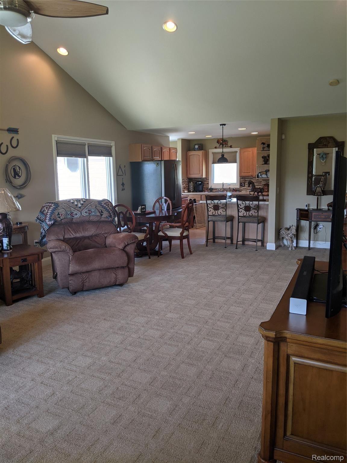 13200 Burgess Road Memphis, MI 48041 - Photo 4 of 24 PXL_20210430_172148979.jpg