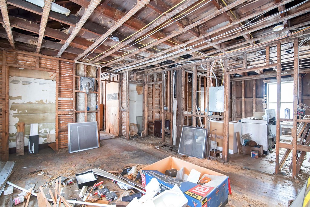 34 Blackstone River Road Worcester, MA 01607 - Photo 20 of 39 Gallery Image 20