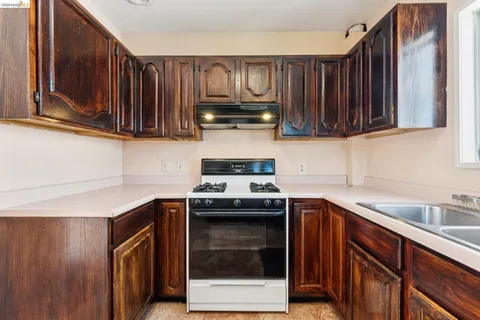 $500,000 | 978 43rd Street, Oakland, CA 94608
