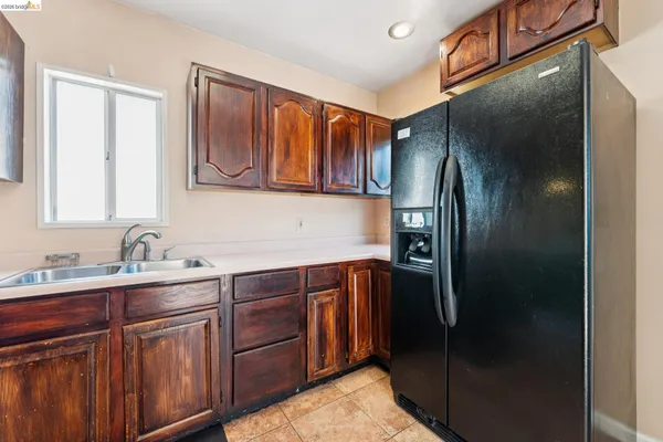 $500,000 | 978 43rd Street, Oakland, CA 94608