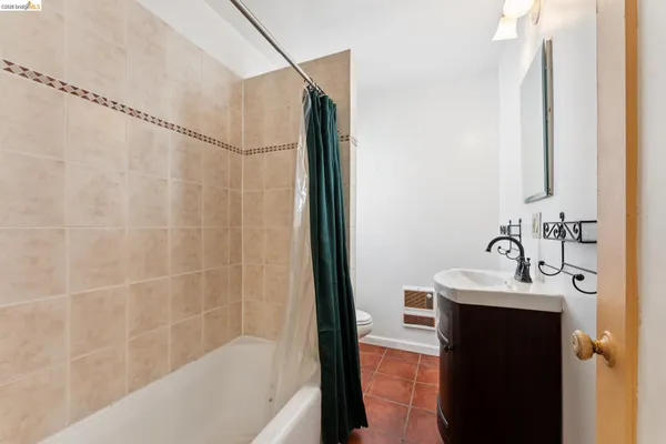 $500,000 | 978 43rd Street, Oakland, CA 94608