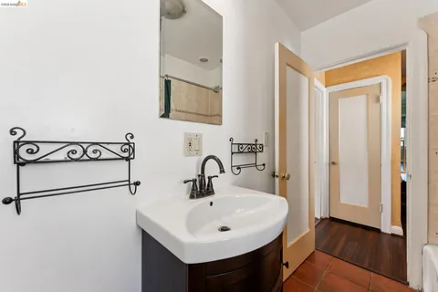 $500,000 | 978 43rd Street, Oakland, CA 94608