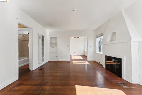 $500,000 | 978 43rd Street, Oakland, CA 94608