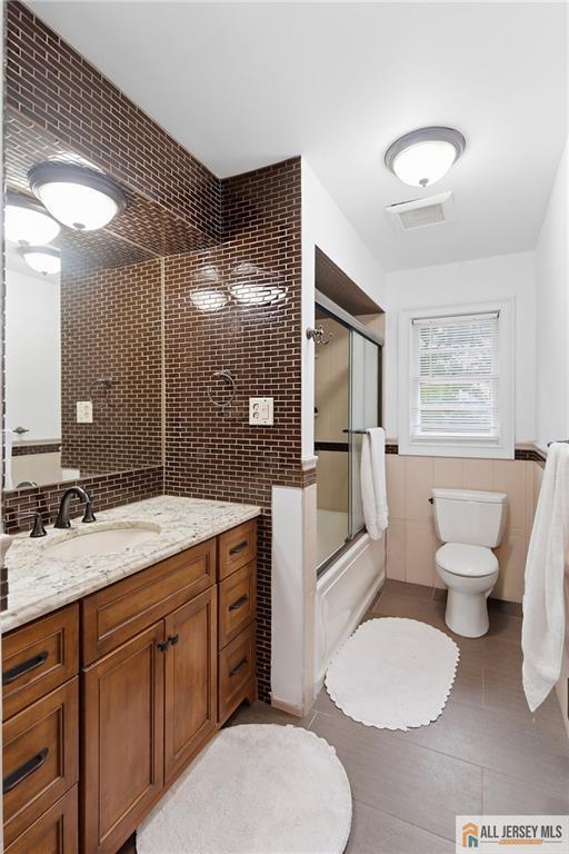 178 Jeff Street Edison, NJ 08837 - Photo 15 of 27