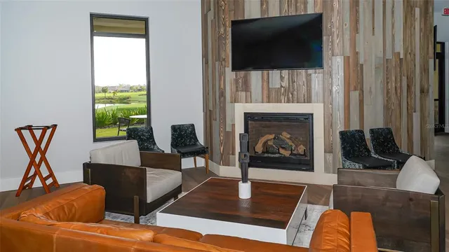 $5,750 | 4916 Tivoli Run, Bradenton, FL 34211