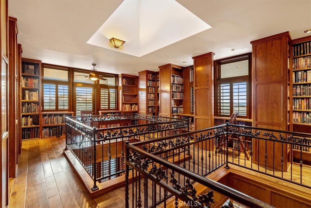 76346 Bryson Hesperia Road Bradley, CA 93426 - Photo 15 of 58 a view of a balcony