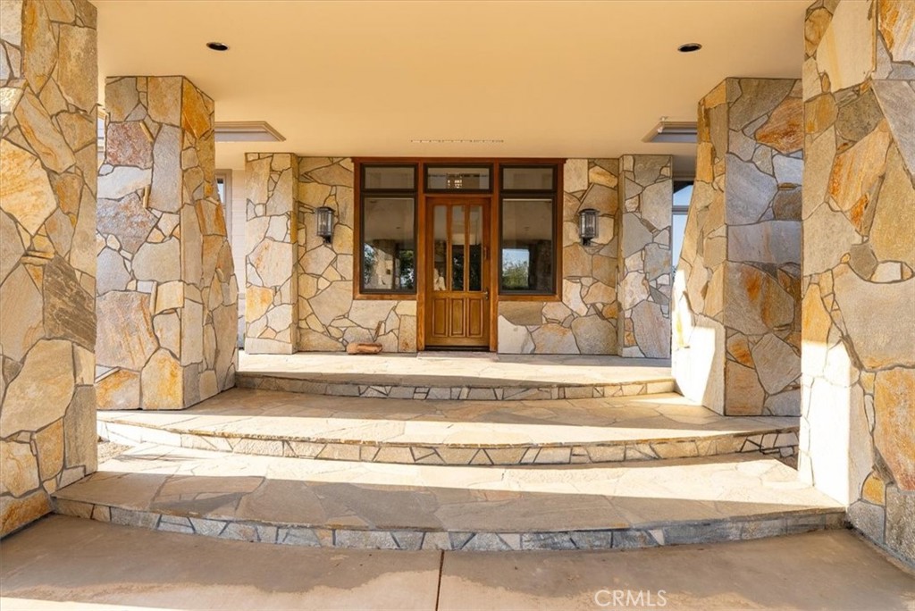 76346 Bryson Hesperia Road Bradley, CA 93426 - Photo 4 of 58