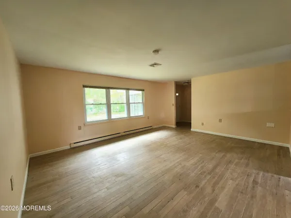 $2,395 | 341 B Canterbury Court, Lakewood, NJ 08701