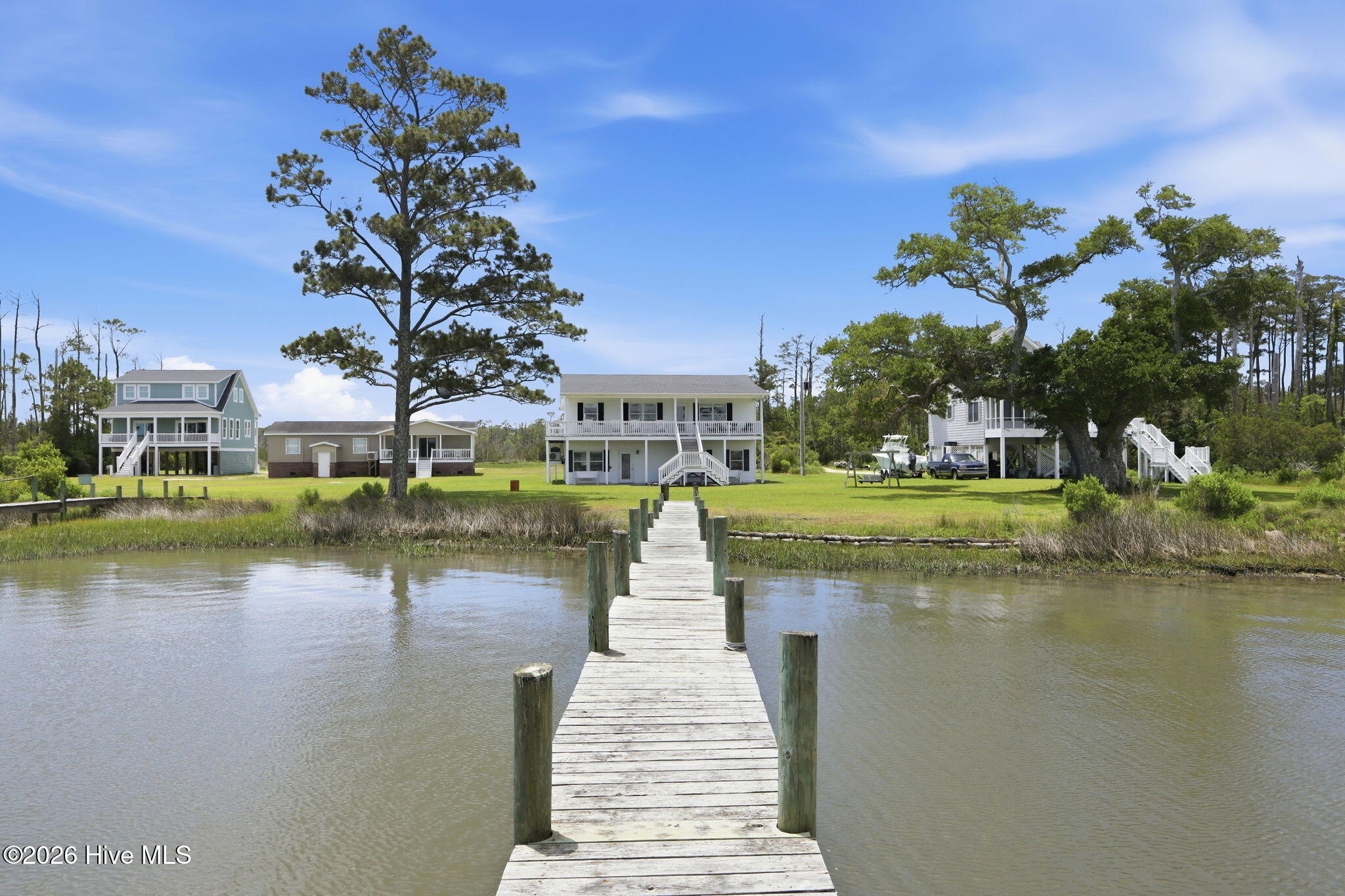 260 Hill Road Smyrna, NC 28579 - Photo 4 of 60 back of house and pier