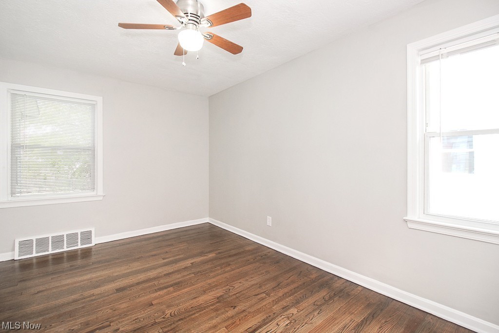4181 Wilmington Road Cleveland, OH 44121 - Photo 10 of 15