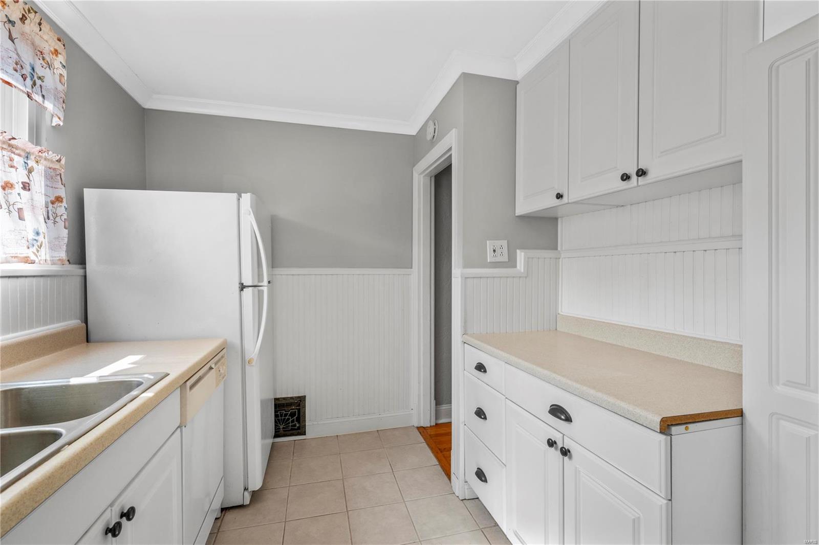 119 Shetland Drive St. Louis, MO 63125 - Photo 8 of 17