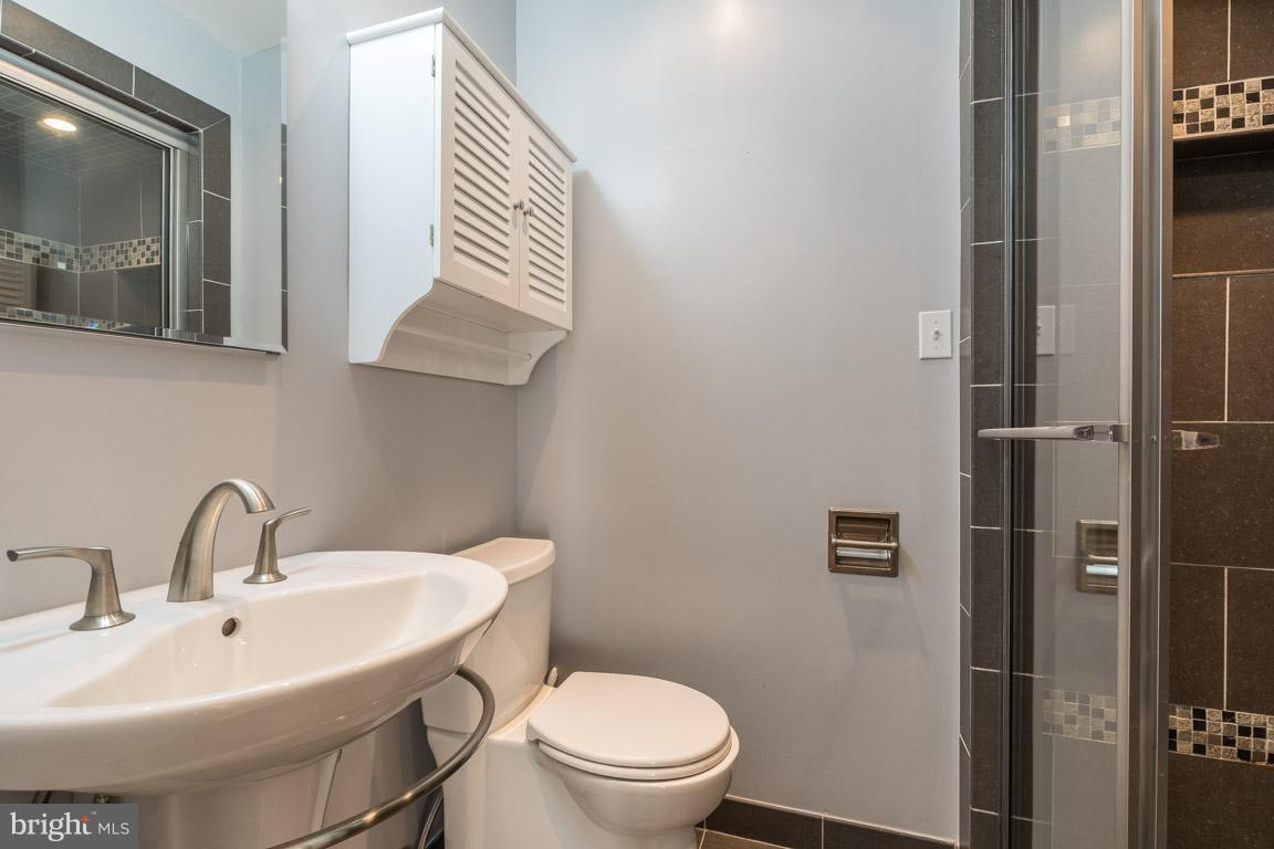 292 M Street Southwest, Unit 292 Washington, DC 20024 - Photo 13 of 29 Completely renovated master bath