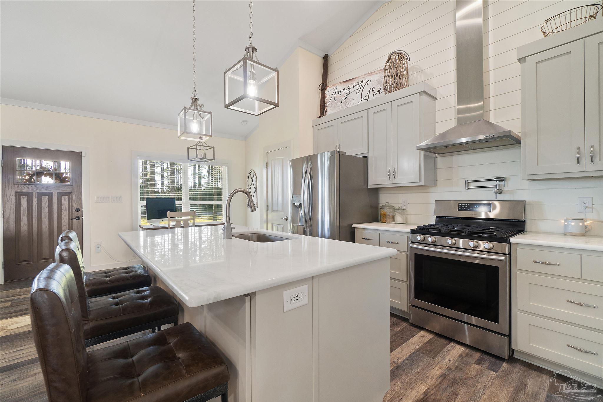 2573 10 Mile Road Pace, FL 32571 - Photo 24 of 40