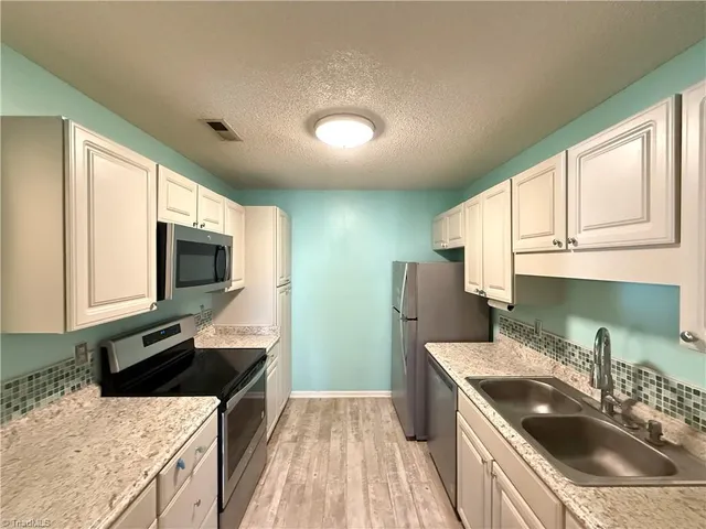 $1,350 | 671 Balfour Road, Winston-Salem, NC 27104