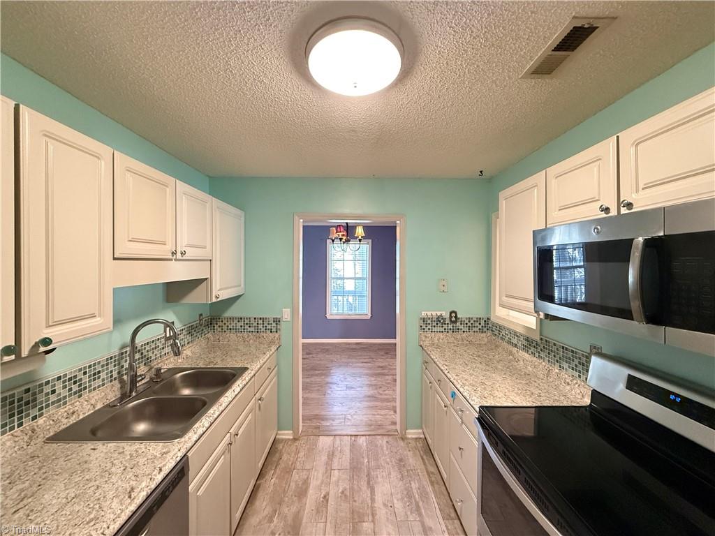 671 Balfour Road Winston-Salem, NC 27104 - Photo 5 of 14