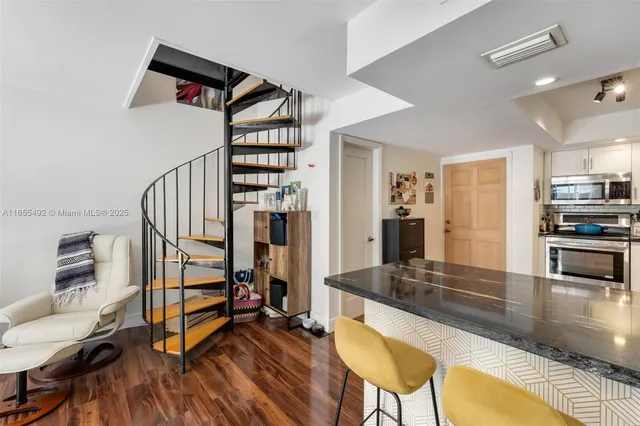 $635,000 | 3218 West Trade Avenue, Unit III3, Miami, FL 33133