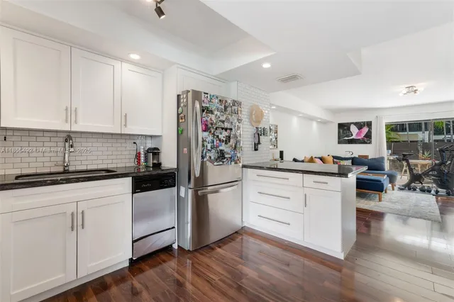 $635,000 | 3218 West Trade Avenue, Unit III3, Miami, FL 33133