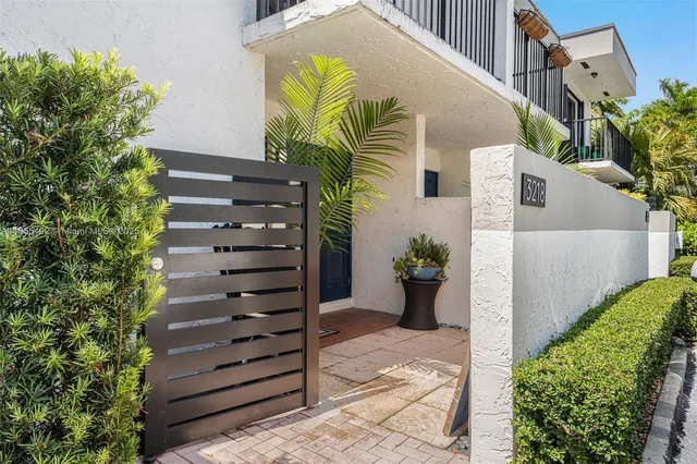 $635,000 | 3218 West Trade Avenue, Unit III3, Miami, FL 33133