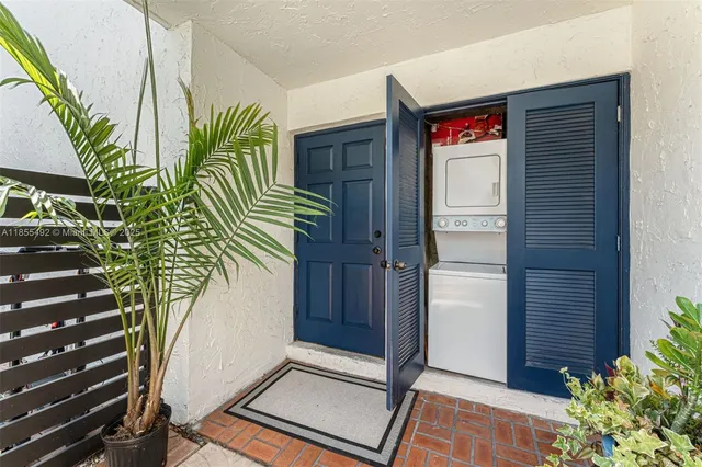 $635,000 | 3218 West Trade Avenue, Unit III3, Miami, FL 33133